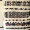 Carpette tissage main brodé berbère Ath Hichem